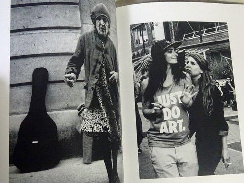 PARIS 2011-2019 中藤毅彦 サイン入り - 古本買取販売 ハモニカ古書店