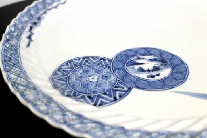 宮内庁御用窯】8.5号皿 青華双輪文/山本長左