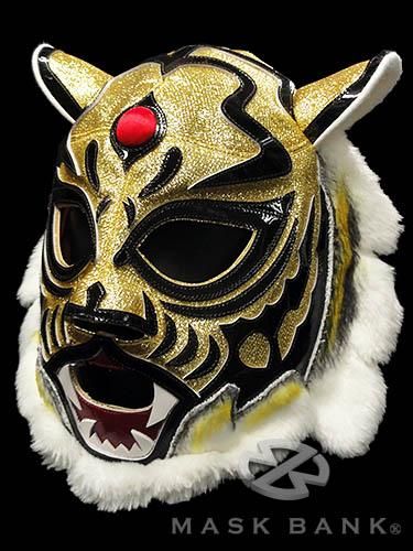 タイガーマスク BOX3〈初回生産限定・6枚組〉 Amazon.co.jp: 甦る猛虎