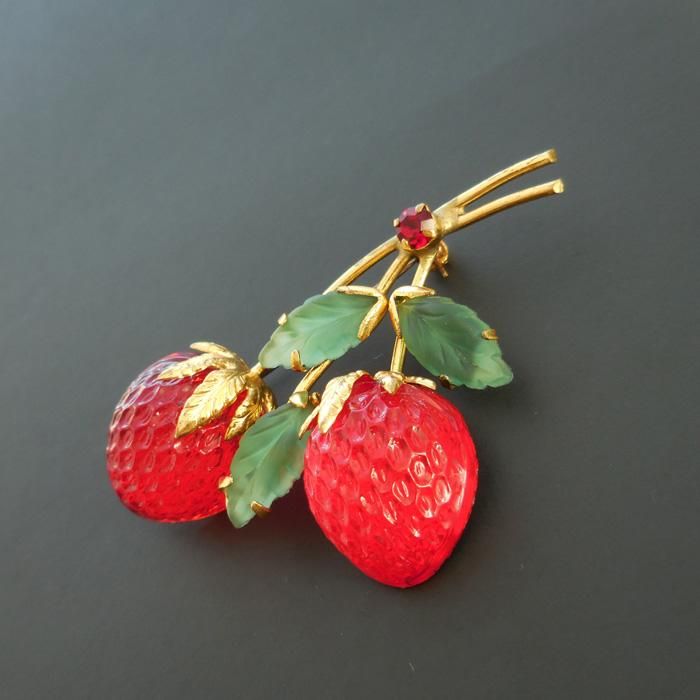 AUSTRIA（オーストリア）☆レッドストロベリー フルーツガラス 真っ赤