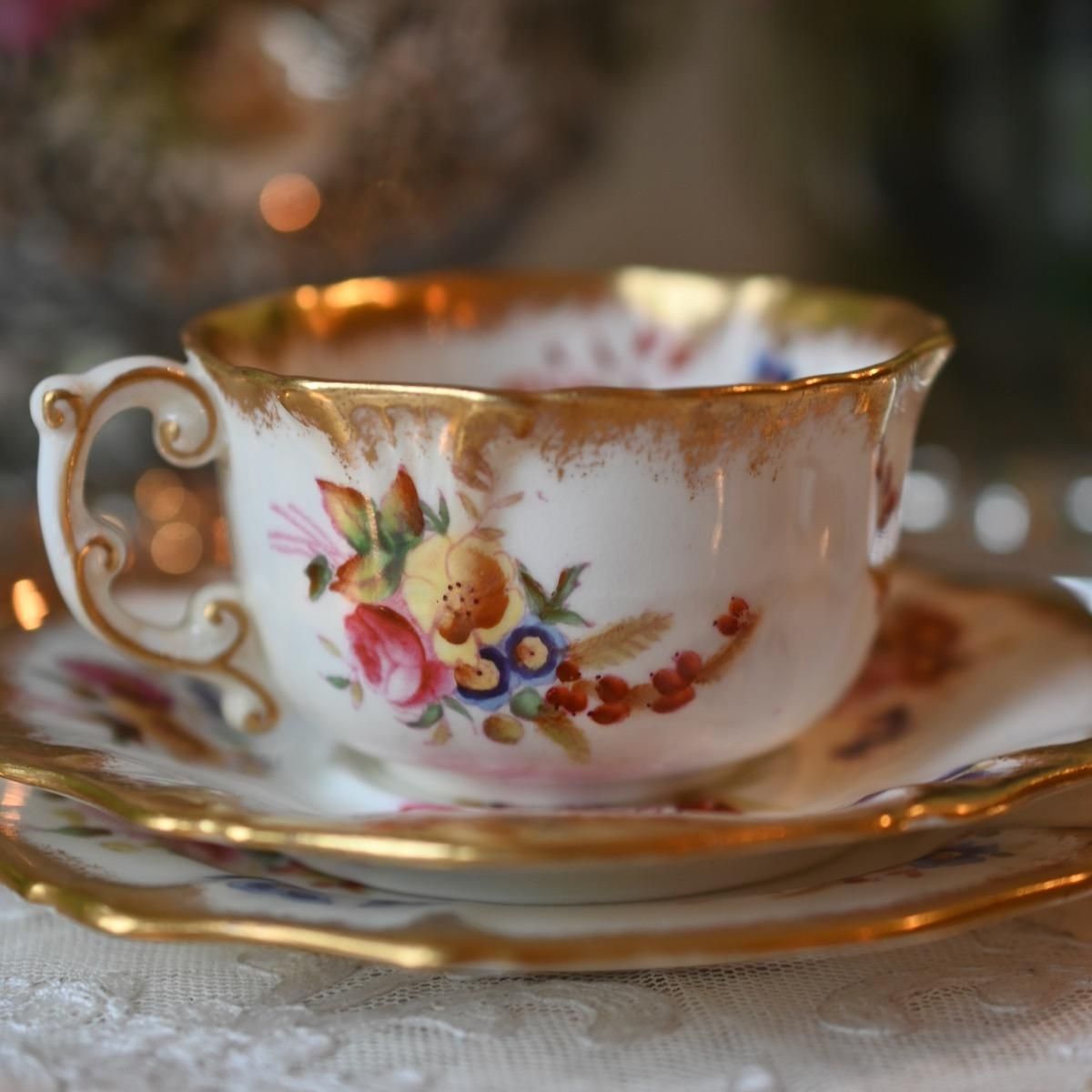 ヴィクトリア時代後期 ハマースレイ ドレスデンスプレイ 小さなティー