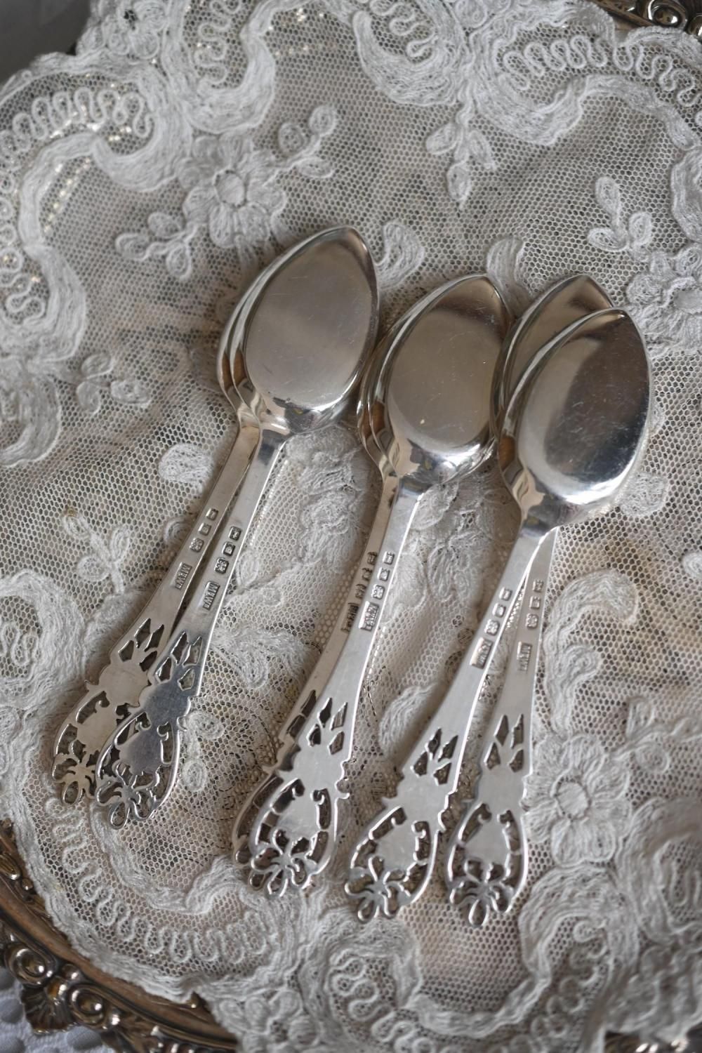 スターリングシルバー・マッピン＆ウェッブ・透かし細工のアイス