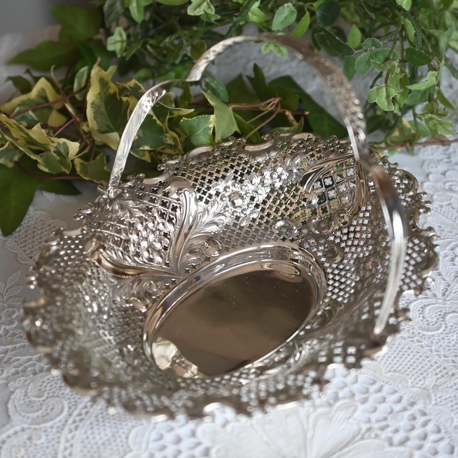 1896年 スターリングシルバー 細かな透かし細工とダリアのようなお花の