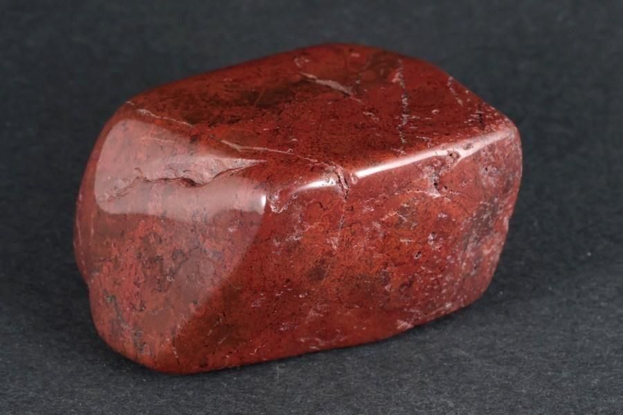 佐渡の赤玉石 原石 磨き 122g｜国産天然石 原石 通販キラリ石