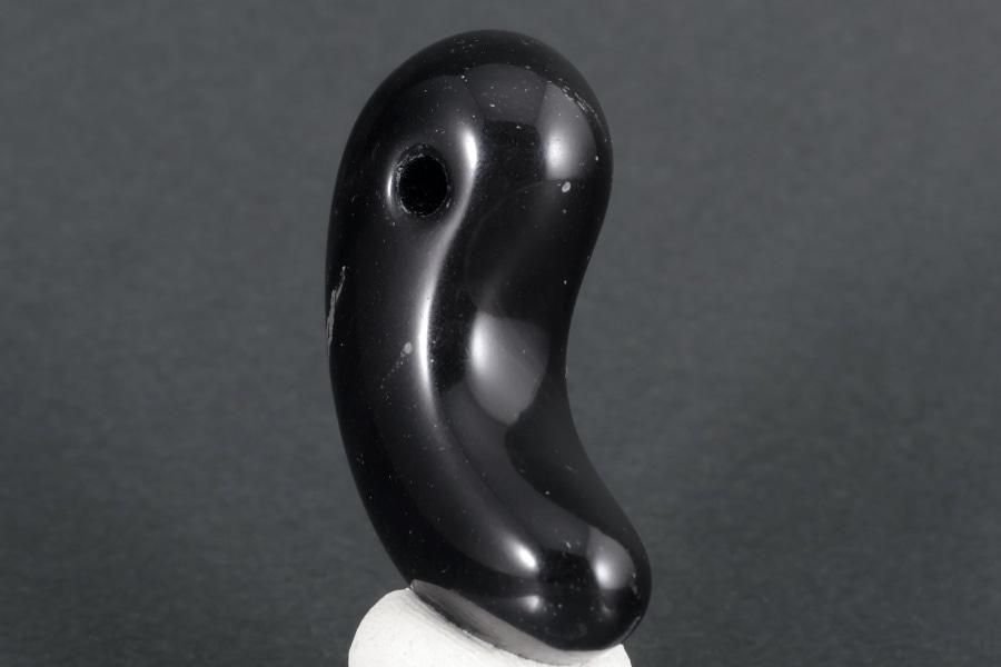 長野県和田峠産 黒曜石 勾玉 17.2g｜国産 天然石 通販キラリ石