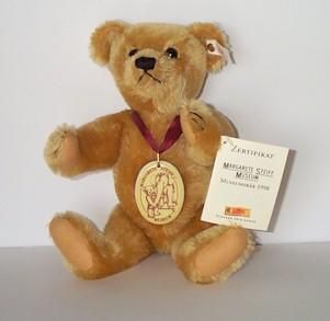 シュタイフ【steiff】シュタイフミュージアムベア1998 30cm EAN670084
