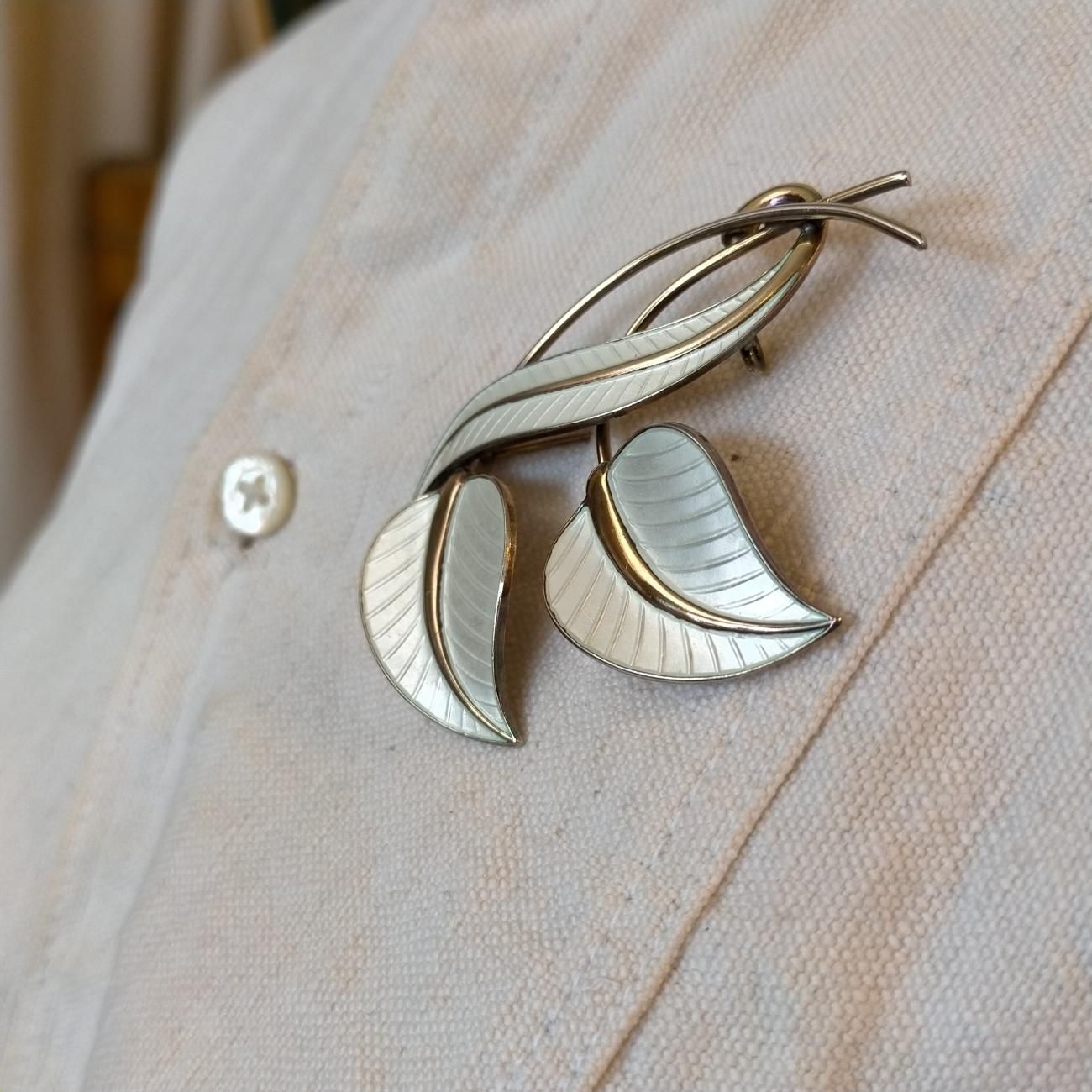 北欧ノルウェー製1950年代Albert Scharning七宝焼ホワイトエナメル装飾