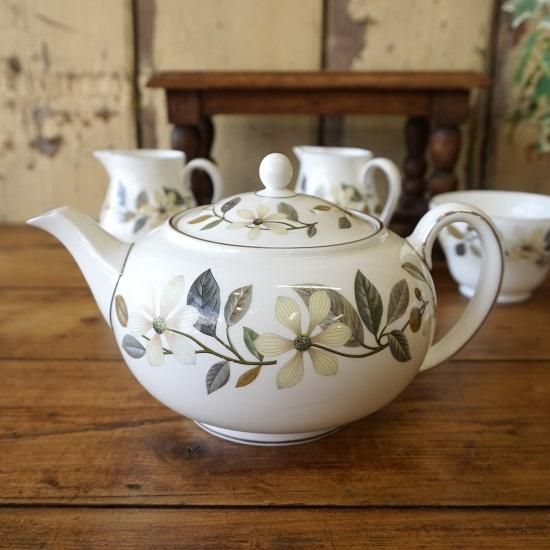 イギリス ヴィンテージ WEDGWOOD ウェッジウッド 「ビーコンズ