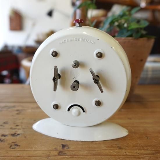 イギリス ヴィンテージ スミス社 目覚まし時計 ホワイト（ブラック