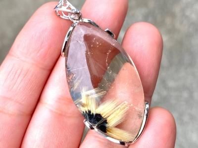 太陽ルチルクォーツ|ペンダントトップ - 高品質天然石のハンドメイド