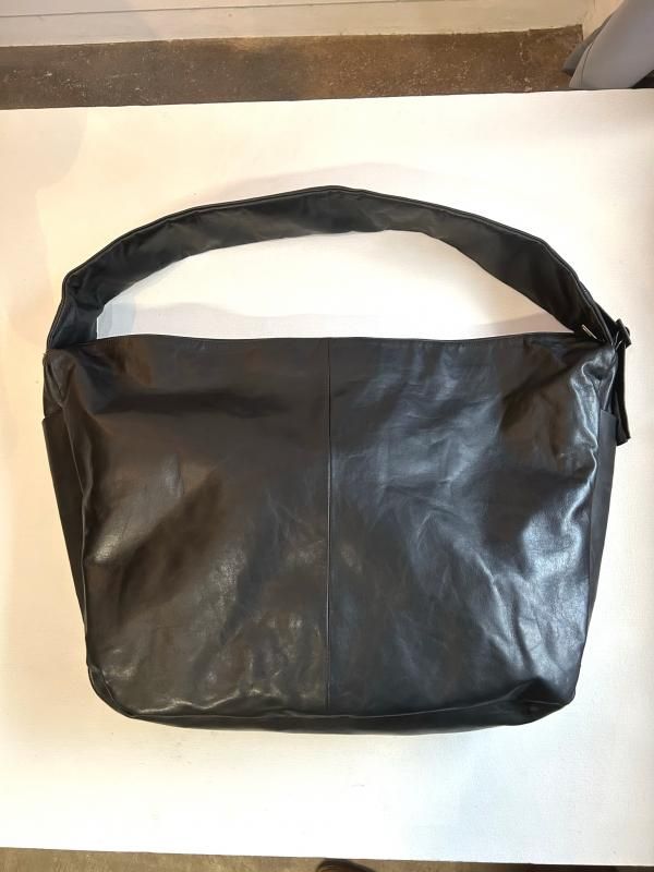ssstein(シュタイン)/SHIRRING HANDLE LEATHER SHOULDER BAG/BLACK