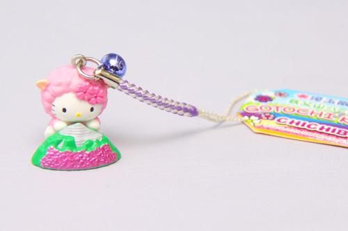 ご当地キティ 羊山バージョン 根付（グリーン） - 道の駅ちちぶ