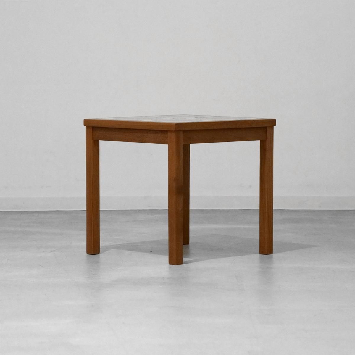 UD16175｜サイドテーブル（磁器タイル・チーク）北欧ビンテージ家具