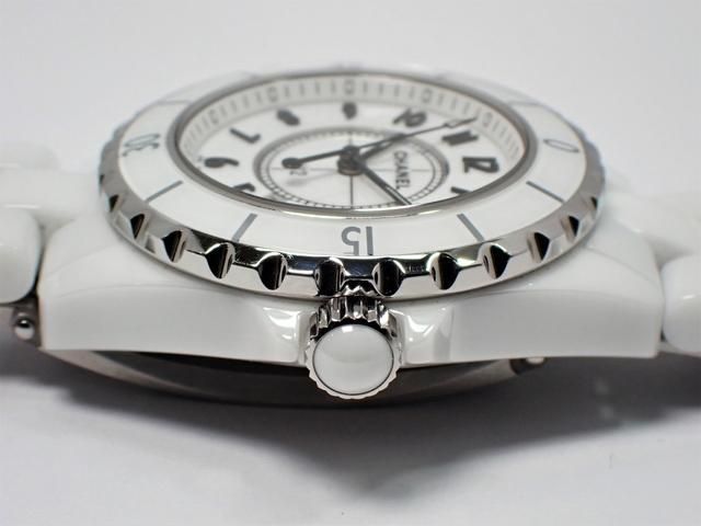シャネル J12 レディース ホワイトセラミック 33MM クォーツ H0968