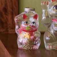 招き猫の貯金箱 - 明治三十二年創業のガラス食器会社「廣田硝子」 公式