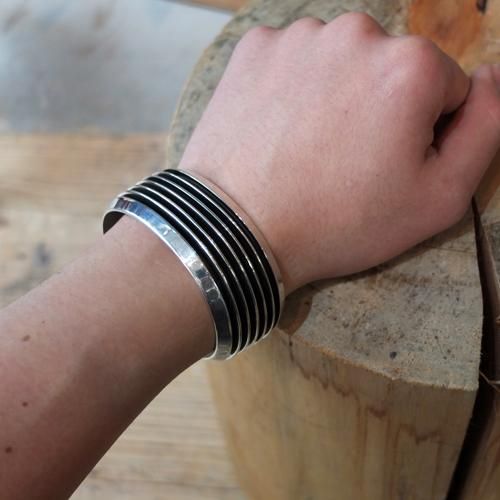 Tom hawk【トム ホーク】5 Line Bracelet - UNCLE SAM【アンクルサム