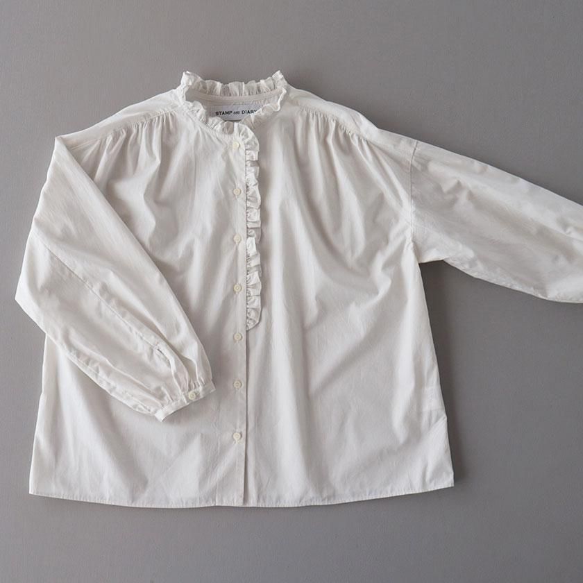 STAMP AND DIARY 100/1高密度ブロード ノーカラーフリルブラウス の