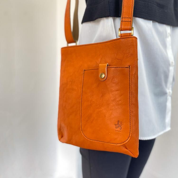 Lahella セイナショルダーバッグ L-152 日本製