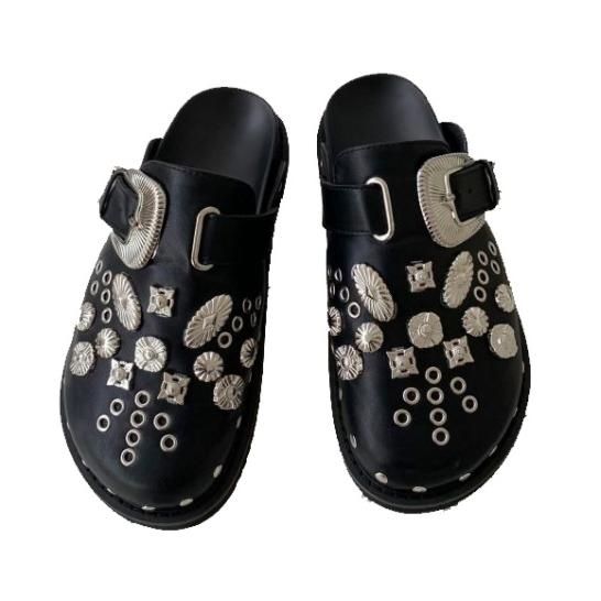 大特価】ブラック フェイクレザー 合皮 コンチョ スタッズ バックル