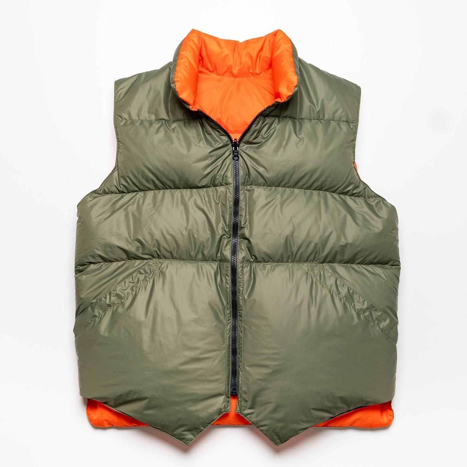 Crescent Down Works のダウンベスト