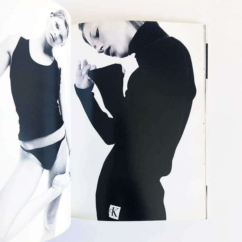 KATE: The Kate Moss Book softcover editionケイト・モス 写真集