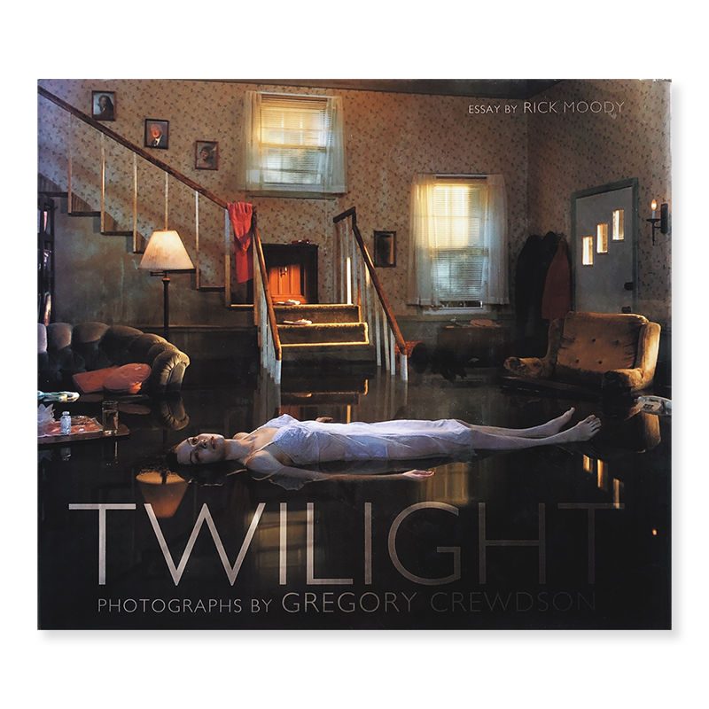 TWILIGHT photographs by GREGORY CREWDSON - 古本買取 2手舎/二手舎