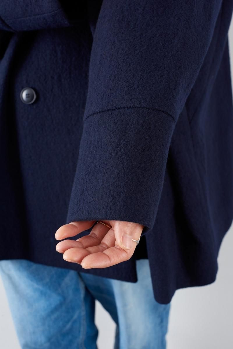 Veritecoeur (ヴェリテクール) トラピーズラインショートコート VC1757