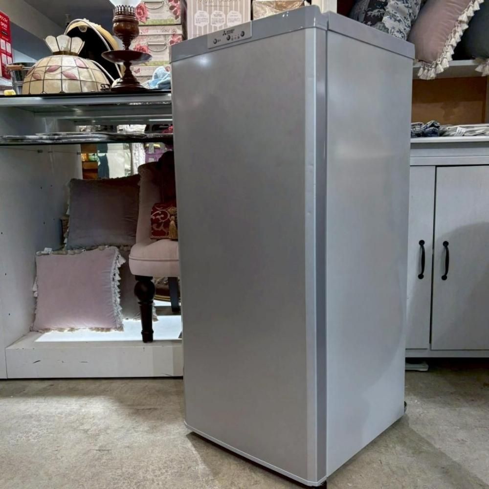 三菱 冷凍庫 MF-U12D-S1 2020年 セカンド冷凍庫 右開き - 家具