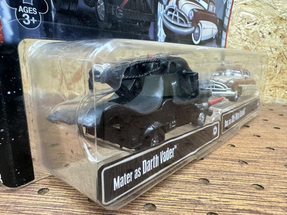 STAR WARS x CARS! MATER as DARTH VADER and Doc as Obi-Wan Kenobi