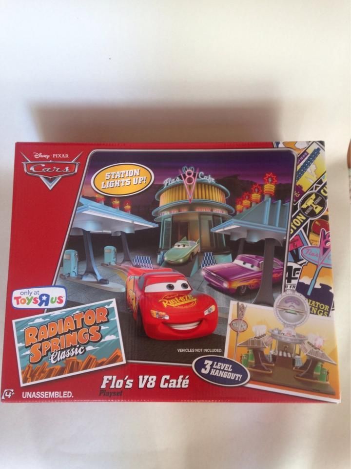 フローのV8カフェプレイセットです！2012年頃にトイザラス限定で