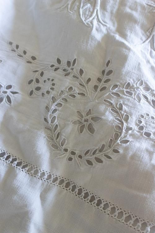 フランスアンティークリネンシーツ | 上質なモノグラム刺繍 - フランス