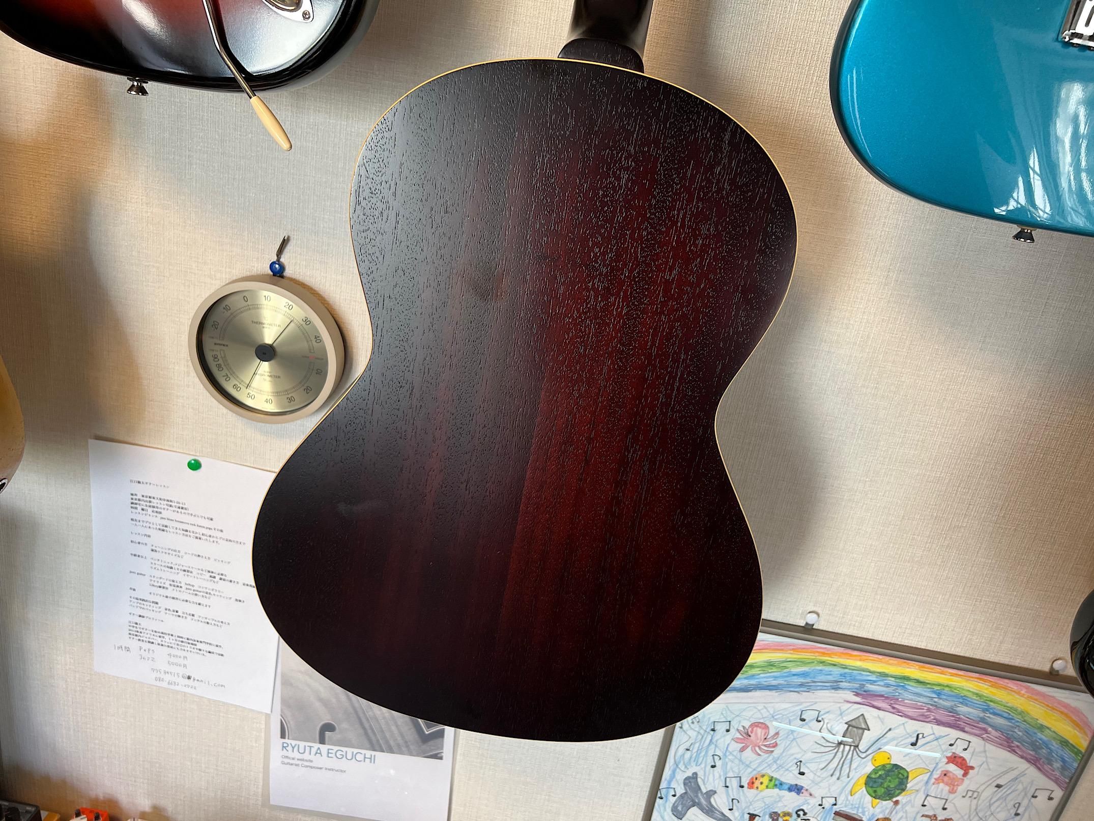 K YAIRI RP-1 2000年製造、味わいのあるヤイリの小ぶりなピックギター