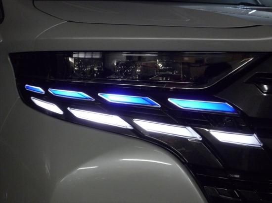 アルファード40 デイライトフィルム - 長野県松本市のカーセキュリティ