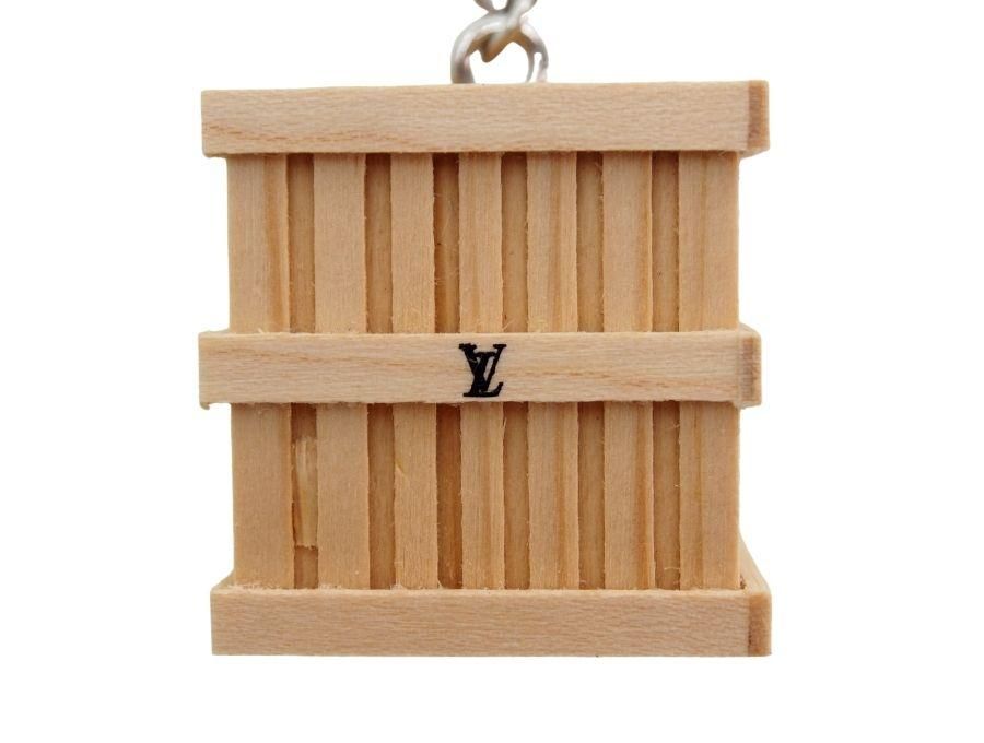 Used 未使用】ルイヴィトン LOUIS VUITTON ノベルティ キーホルダー 木