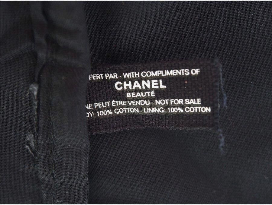 シャネル ノベルティ セカンドバッグ 大型ポーチ 2022 正面ファスナー