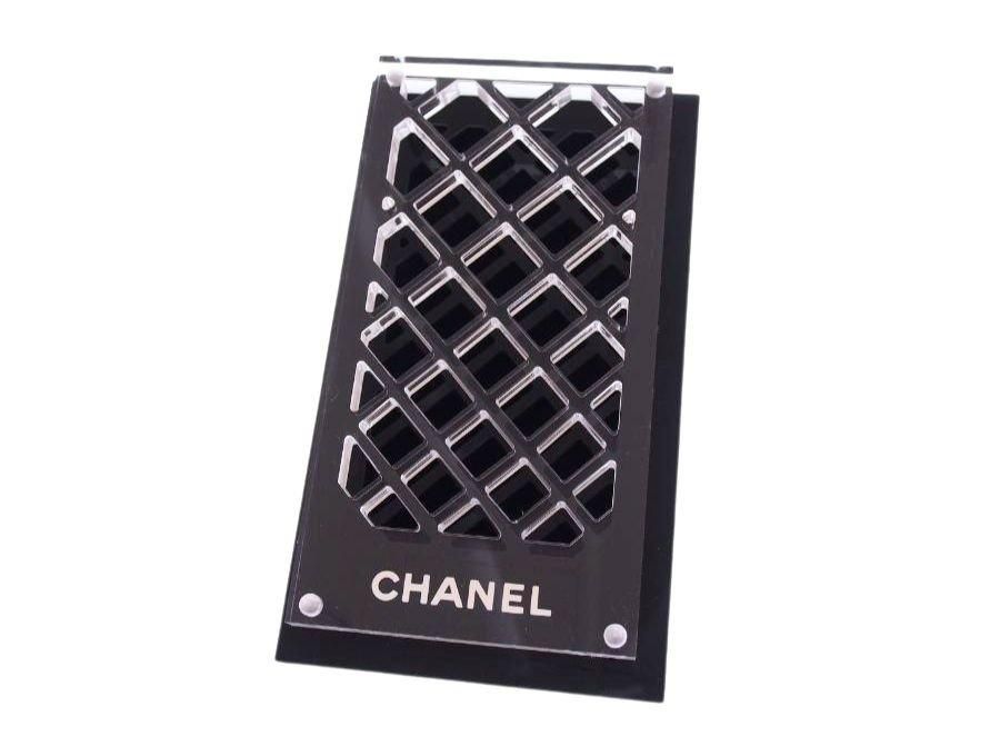 シャネル ノベルティ コスメスタンド アクリルケース 32マス 収納