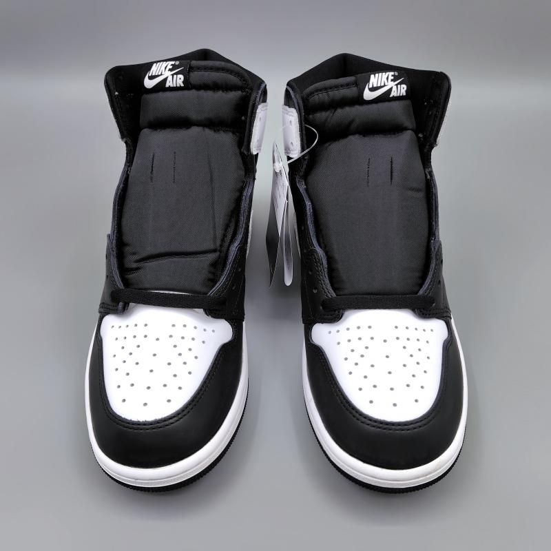 エア ジョーダン 1 レトロ ハイOG DZ5485-010 ブラック&ホワイト