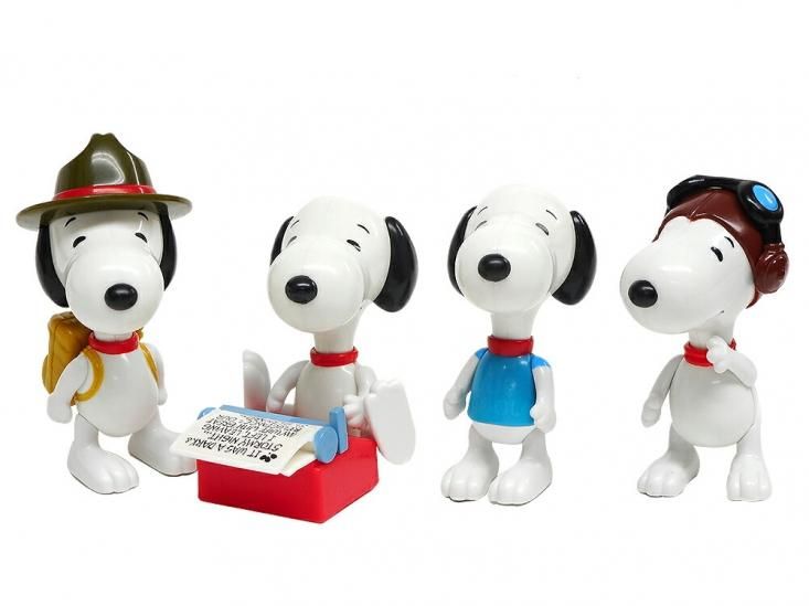 ピーナッツ マクドナルド ゆかいなスヌーピー フィギュア 4点セット