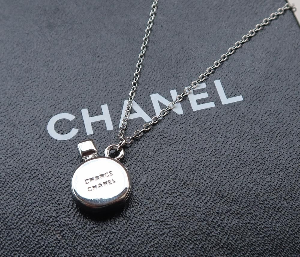 CHANEL vintage （シャネル ヴィンテージ） chanece 香水瓶 モチーフ
