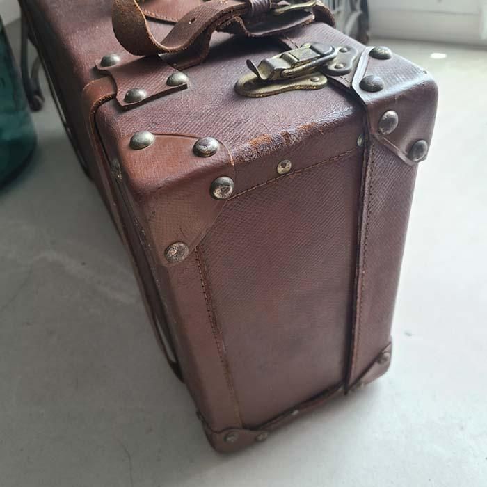 古道具・昭和レトロトランク・ベルト付き | 旅するレトロ雑貨店