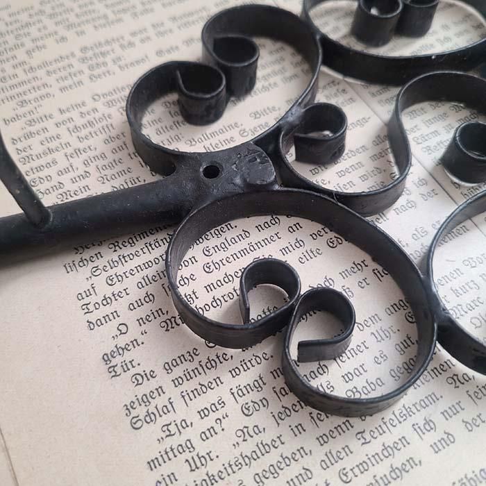 ドイツ蚤の市・古道具・ブロカント・アンティーク調・レトロ雑貨・鍵型