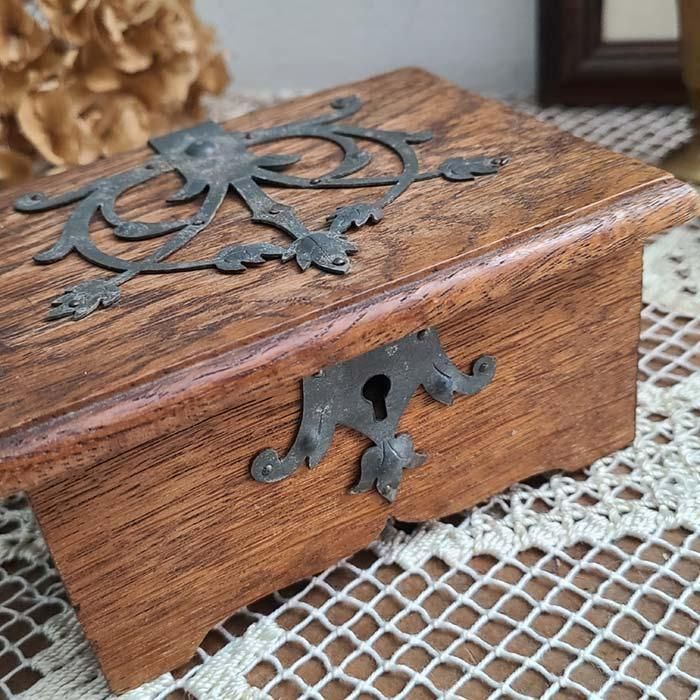 ドイツ蚤の市・古道具・アンティーク調・レトロ雑貨・木製ボックス・木