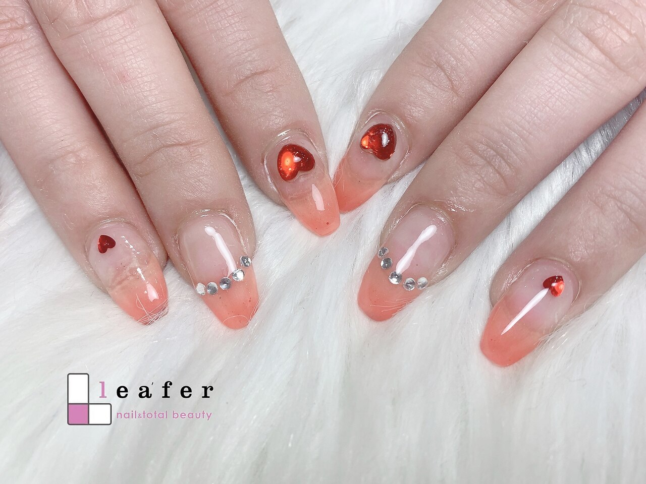 2026年冬トレンド】レッド ワンカラーのネイルデザイン集｜人気順｜21