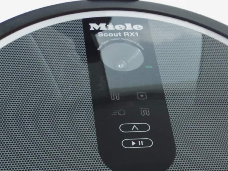 掃除好きの国ドイツのお掃除ロボ・Miele「Scout RX1」 [ロボット掃除機