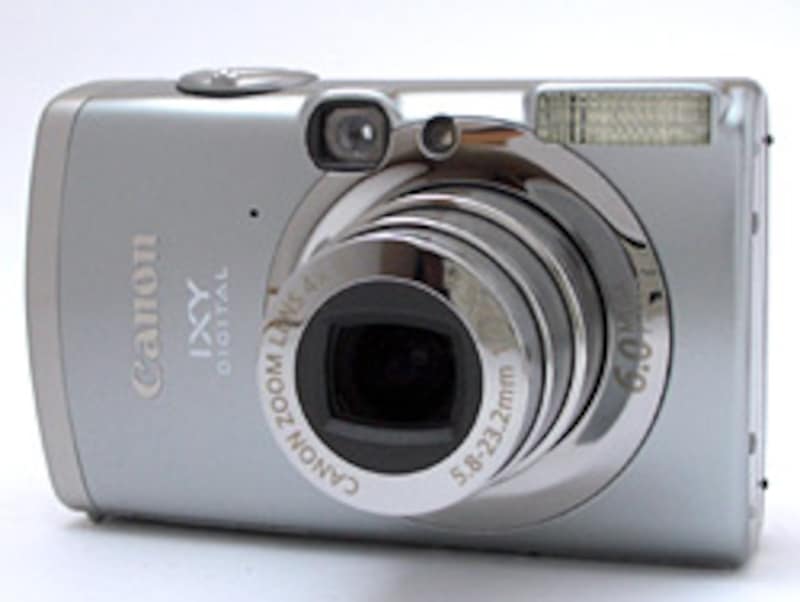 ついに手ぶれ補正機構! IXY DIGITAL 800 IS [デジタルカメラ] All About