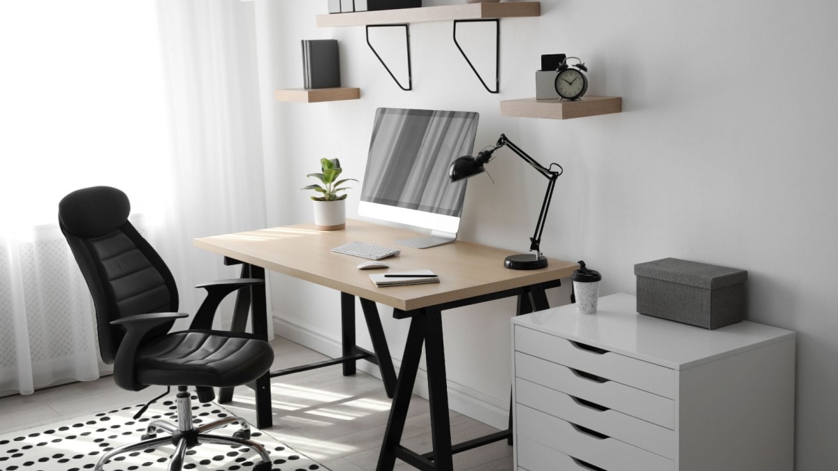 テレワークにおすすめのモニター16選｜在宅勤務に快適なサイズも解説