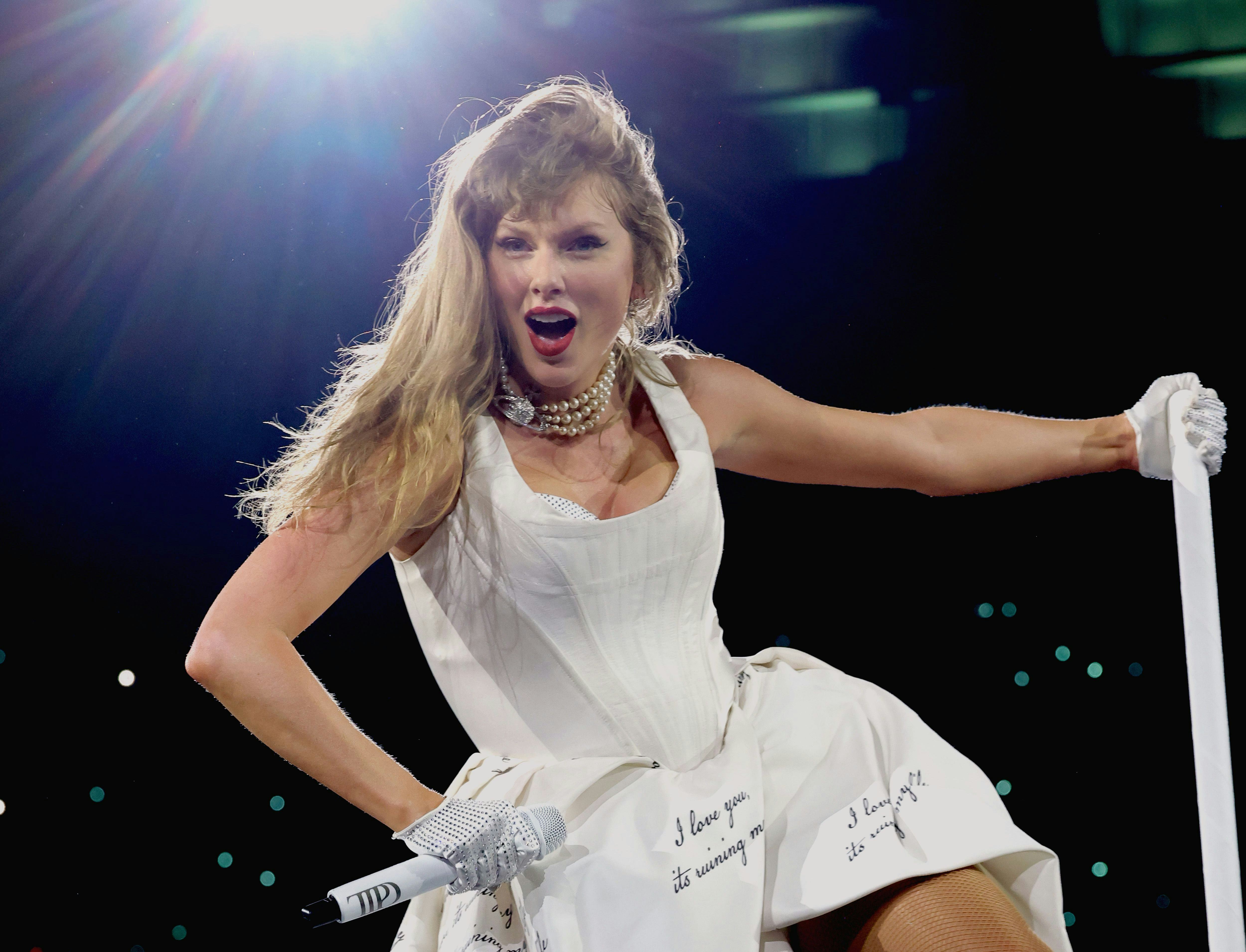 Taylor Swift's Final Eras Tour Show: 5 Emotional Moments