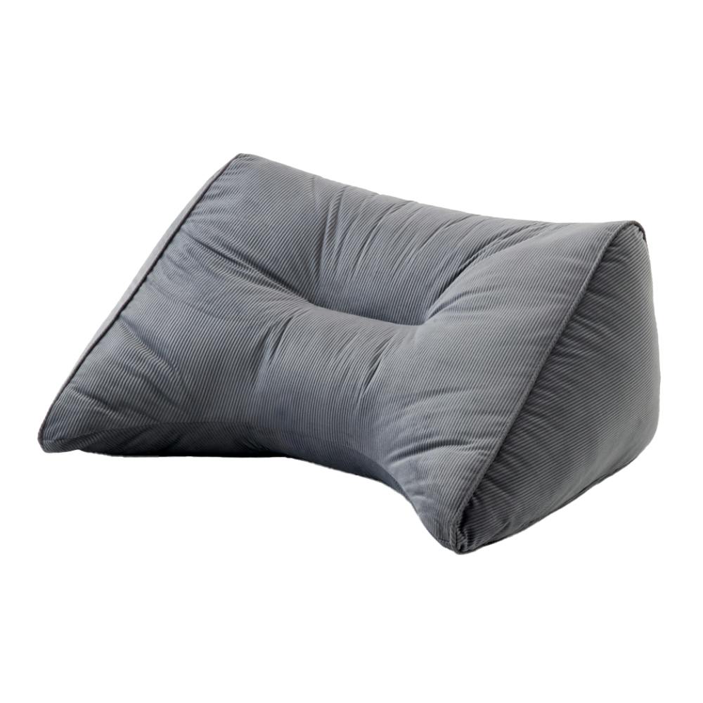 三角クッションBIG グレー | クッション 通販 | ホームセンターのカインズ