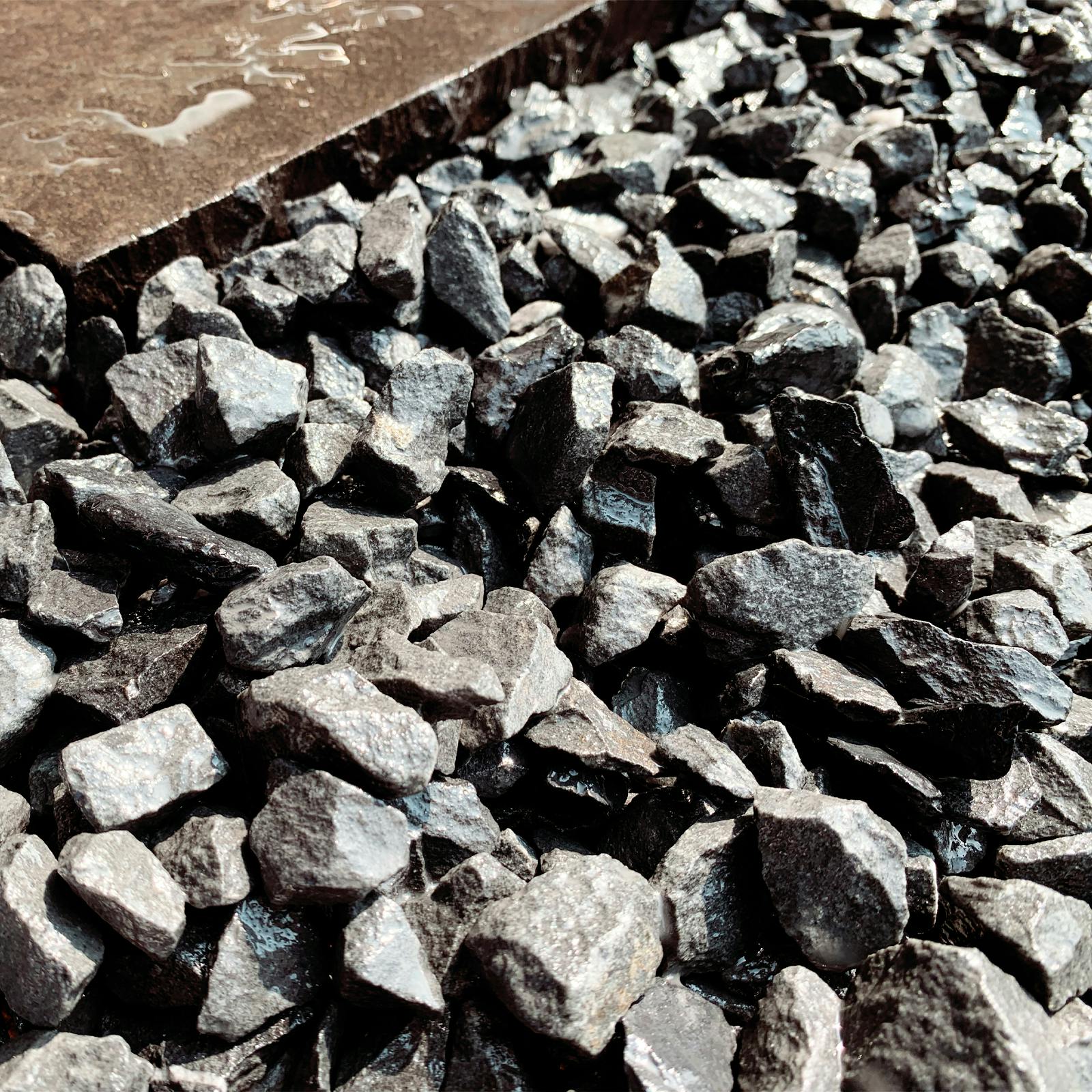 TAIKOH アッシュブラック 5号 13-20mm 10kg 国産 化粧砂利 グレー 黒