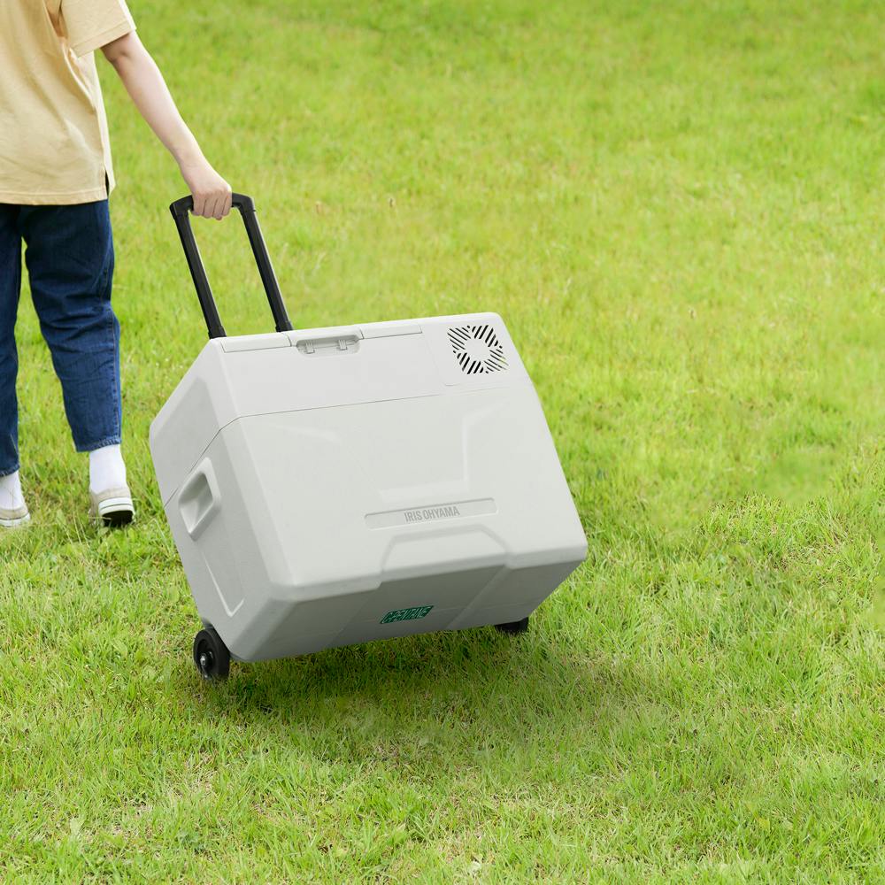 アイリスオーヤマ ポータブル冷蔵冷凍庫40L IPD-4B-W ホワイト 冷蔵庫